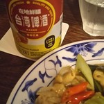 麺線屋formosa - マンゴービールと生姜モツ炒め