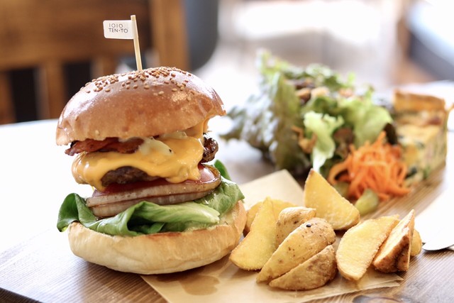 1010 TEN・TO （テント） - 高茶屋/ハンバーガー | 食べログ
