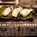 食事処 居酒屋 こまつ - 陸前高田市広田湾産「カキの松前焼」焼き終わり～！