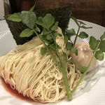 創作麺工房 鳴龍 - 低加水自家製麺の舌にはトマトピューレ