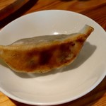 旭川らーめん かじべえ - 【2019.4.20(土)】かじべえ手作りギョーザ360円