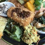 カメイノ食堂 - マフェ お惣菜側