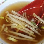 中国料理 龍龍 - スープにモヤシ