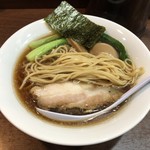 一刀流らーめん - 平打ちストレート中太麺