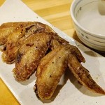 地鶏料理ともつ鍋居酒屋 一八 - 手羽先