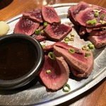 メシサカバ  トム家 - たたき３兄弟（イノシシ、ダチョウ、シカ）