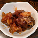 酒蔵 駒忠 - お通し レバーの酢豚