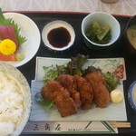 お食事処　三角屋 - ランチ豚の唐揚げ定食800円