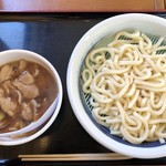 Yamada Udon Shokudou Kamei Noten -  肉うどん700円 好きずきがわかれる