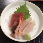 うなぎ ながしま - さしみ定食（月） ¥1,050 の刺身
