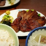 Gyuutan Ippuku - 味噌漬け牛たん焼き・牛たん角煮(スライス)Ｍｉｘ(Ｂ)定食 1,150円