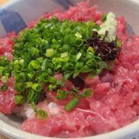 丸新 - 中トロ丼
