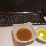 とんかつ マンジェ - タレ用意