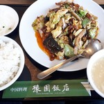 豫園飯店 - 豚肉とキャベツの辛子味噌炒め780円と大盛り食事セット350円