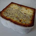 エイミーズ ベイクショップ - レモンポピーシードケーキ370円