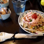 珈琲の店きよ乃 - ハヤシライスセット(900円)　サラダ&お菓子