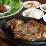 チャメ - ディナーはおつまみも多数！美味しいお肉料理もあります！！