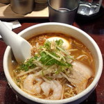 Little asia - 味玉入り旨辛海老ラーメン(800円）