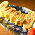 立花屋 - 明太子出し巻　ふわっと焼き上がった名物メニュー。意外なコンビネーションと美味しさで女性に大人気。
