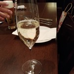 仁泰 - ﾓﾝﾃﾍﾞｯﾛ ｽﾌﾟﾏﾝﾃ ﾌﾞﾘｭｯﾄﾋﾞｱﾝｺ ｸﾞﾗｽ680円