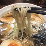 麵屋 十郎兵衛 - 麺は中細ストレート麺