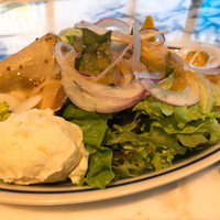 W Yokohama The Wine Hall - ・すごいサラダ
                    ビーツのオニオンドレッシング