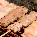 Gajumaru - 越後もち豚・イベリコ豚の串焼き　絶品です！　もち豚1本180円～　イベリコ豚1本320円～