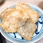 うどん屋 しろ - かしわ天(5枚)
      単品