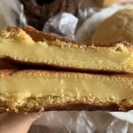 ヤオコーピノ - 黄金のクリームパン断面