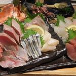 魚と酒 はなたれ - 旬の魚魂11点各3切盛り