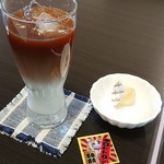 喫茶 休日の朝 - アイスカフェラテ