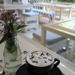 Milk & Honey Cafe - カプチーノ