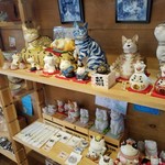 Kissa Neko Note - 店内の様子、猫グッズがたくさん