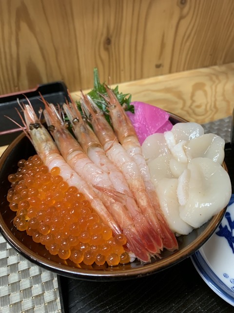 北の海鮮どんぶり屋 わがまま丼 苫小牧食堂 キタノカイセンドンブリヤワガママドントマコマイショクドウ 苫小牧 海鮮丼 ネット予約可 食べログ