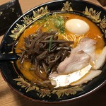 博多 天神 - 味噌ラーメン 780円
            （+キクラゲ増し 120円 煮玉子 120円）