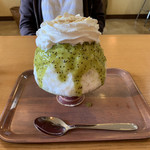 つばめ氷菓店 - キウイみるく杏仁エスプーマ