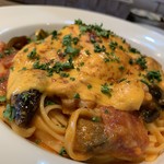 ナナイロパスタ - とろ～り‼チーズナポリタン 1,180円 + 大盛り 250円　計 1,430円。