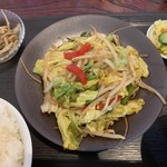 Shou fuku - 肉野菜炒め定食(600円)　肉野菜炒めアップ