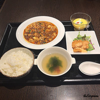 中国料理 豪華 - 麻婆豆腐定食