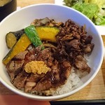 Roiyaru Hosuto - 黒毛和牛のしぐれ煮とアンガスサーロインステーキ丼（1780円＋税）
