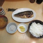 Nakayoshi - さば塩焼定食