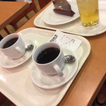 BECK'S COFFEE SHOP - ブレンドふたつとジャスミンティーと生チョコケーキ（＾∇＾）