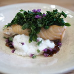 柚木元 - 宮城の4キロのマス、ウコギと長芋とポン酢のジュレ