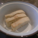 アンティーカ・トラットリーア・ノスタルジーカ - 天然酵母のパン（直ぐ硬くなるのでお早めに）