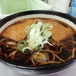 日栄軒 - きつねそば¥380＋大盛¥110 バードアイビュー