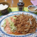 北京餃子 - 生姜焼き定食