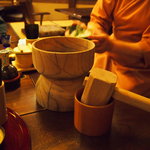 はづ合掌 - 人気の一人餅つき