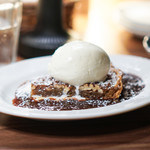 カルネジーオ ウエスト - 木の実のタルト