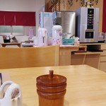 めん茶房 さえずり - 座った場所からパチリ