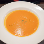 CIAK - All Day Italian - 前菜はキャロットスープ　